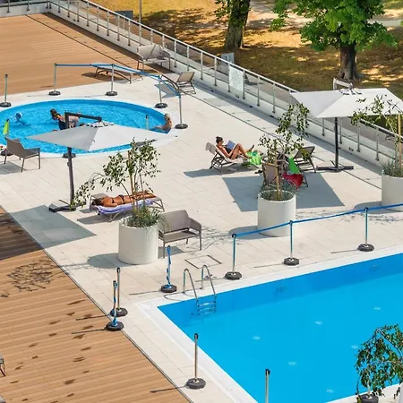 Apartment Nadmorskie Tarasy, Sun & Snow